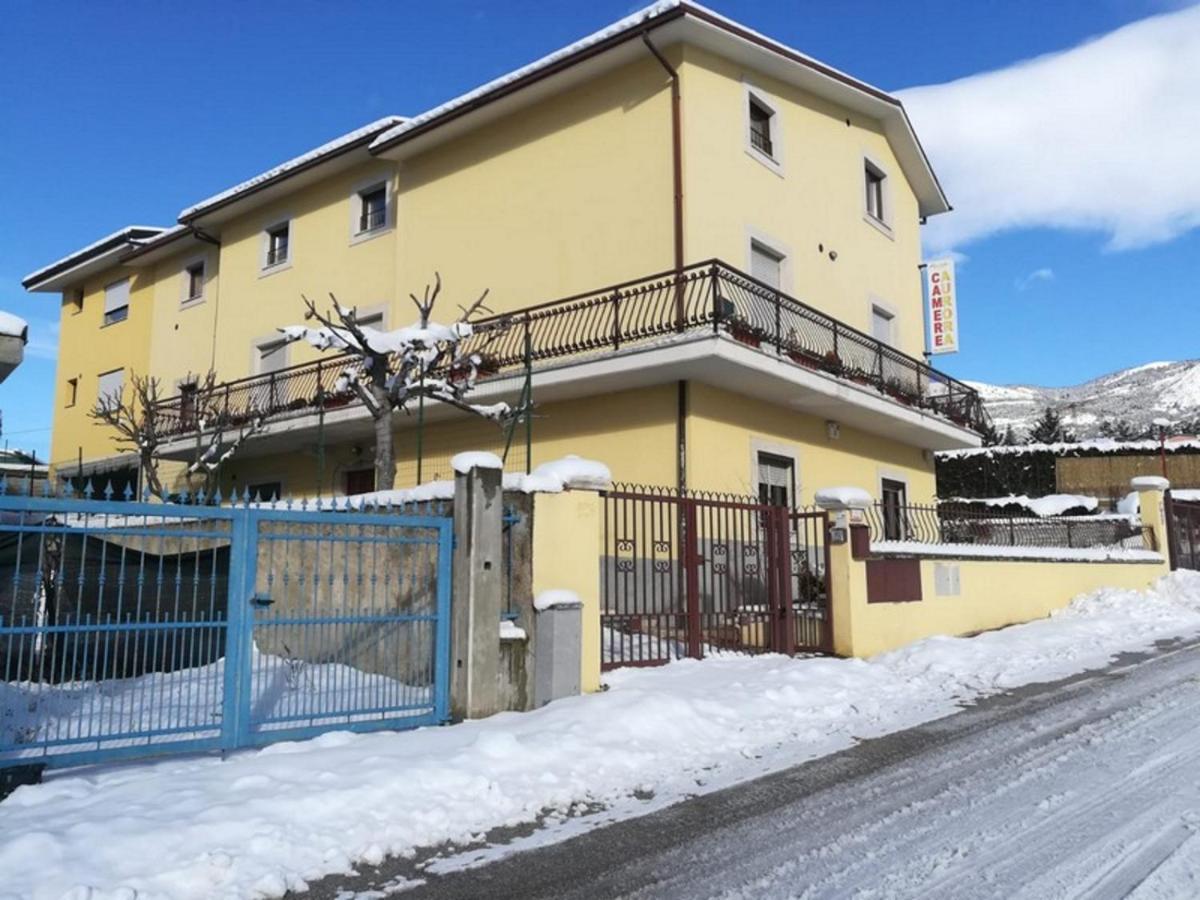 Complesso Turistico Aurora - Appartamenti Poggio Picenze Buitenkant foto