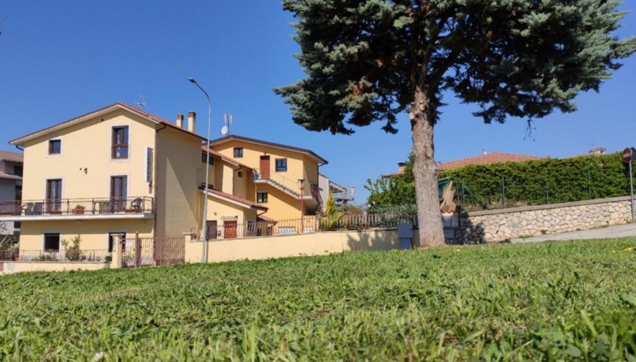 Complesso Turistico Aurora - Appartamenti Poggio Picenze Buitenkant foto