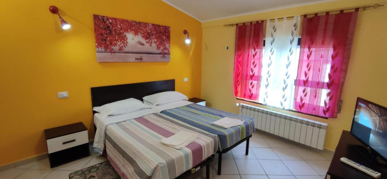 Complesso Turistico Aurora - Appartamenti Poggio Picenze Buitenkant foto