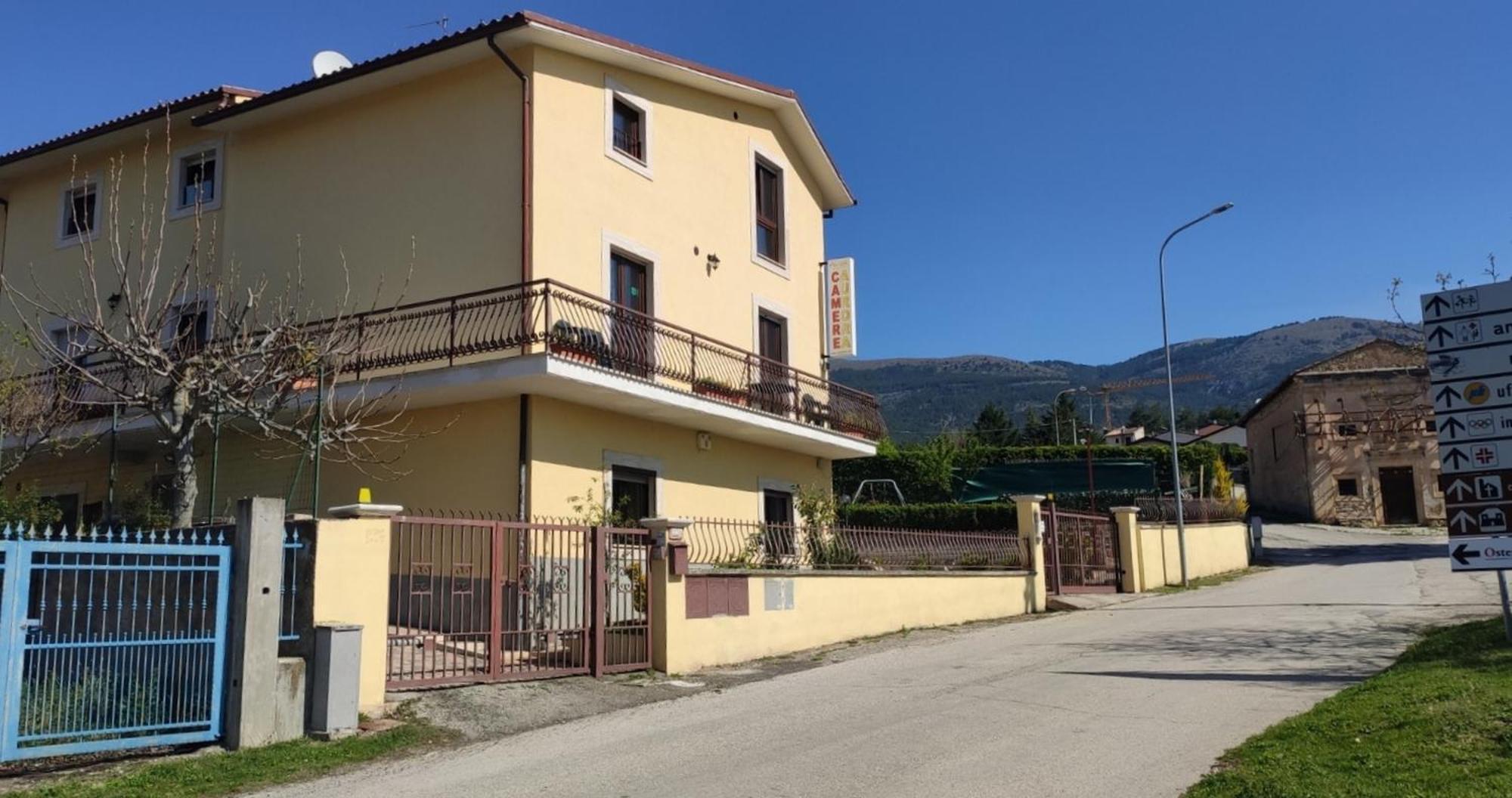 Complesso Turistico Aurora - Appartamenti Poggio Picenze Buitenkant foto