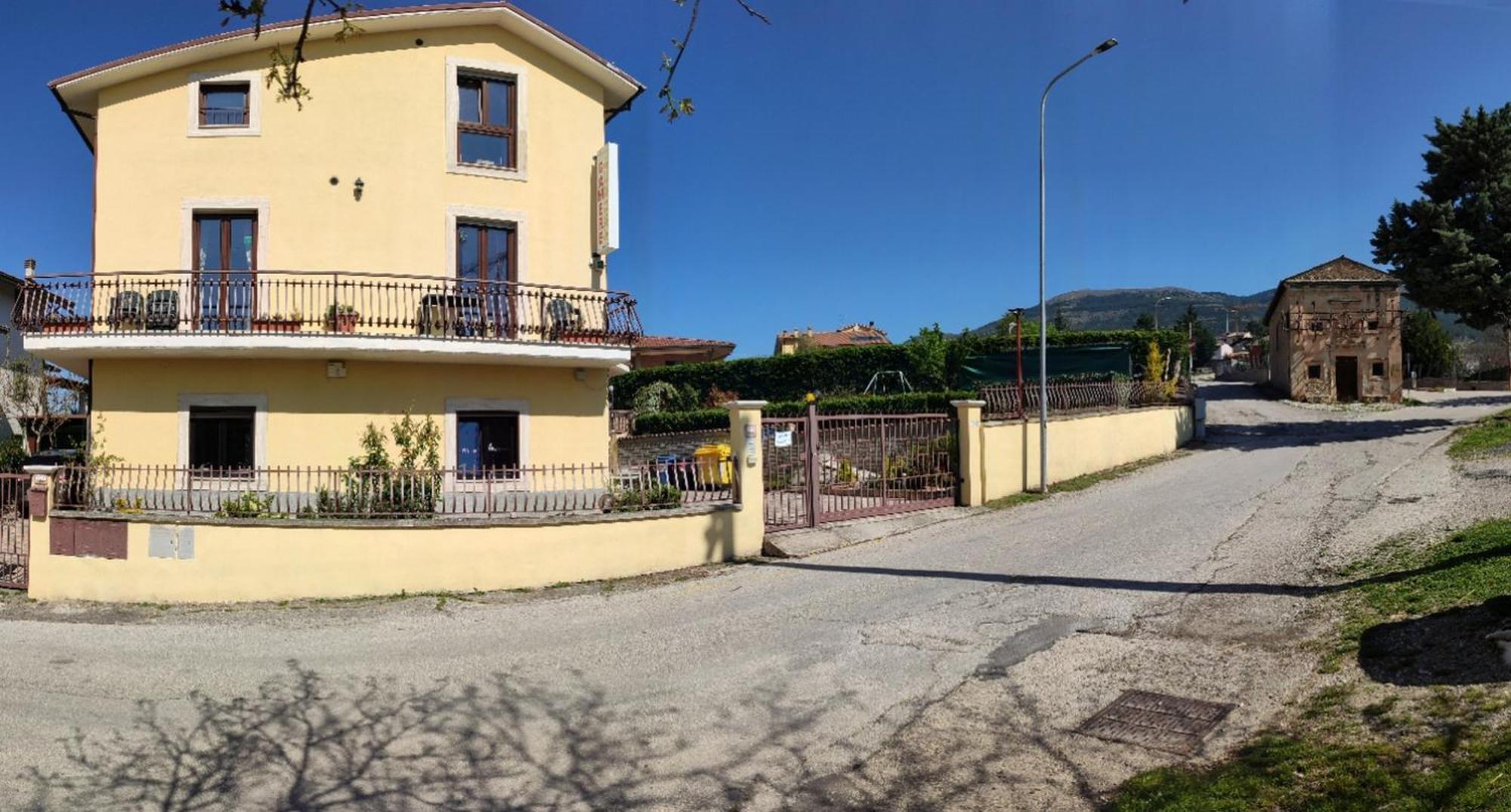 Complesso Turistico Aurora - Appartamenti Poggio Picenze Buitenkant foto